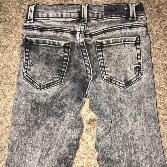 Jordache Super Skinny Dark Gray Faded Skinny Jeans - Picture 5 of 6